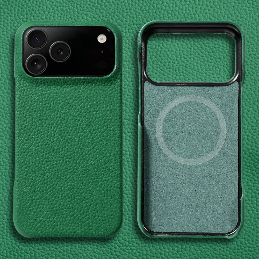 Patina Leather Iphone 17 Case