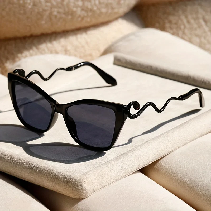 Medusa Cat-Eye Sunglasses